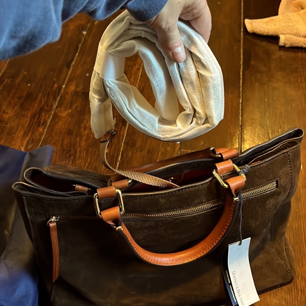 Dooney and Bourke Brown Suede Tmoro Bag - Picture 5 of 6